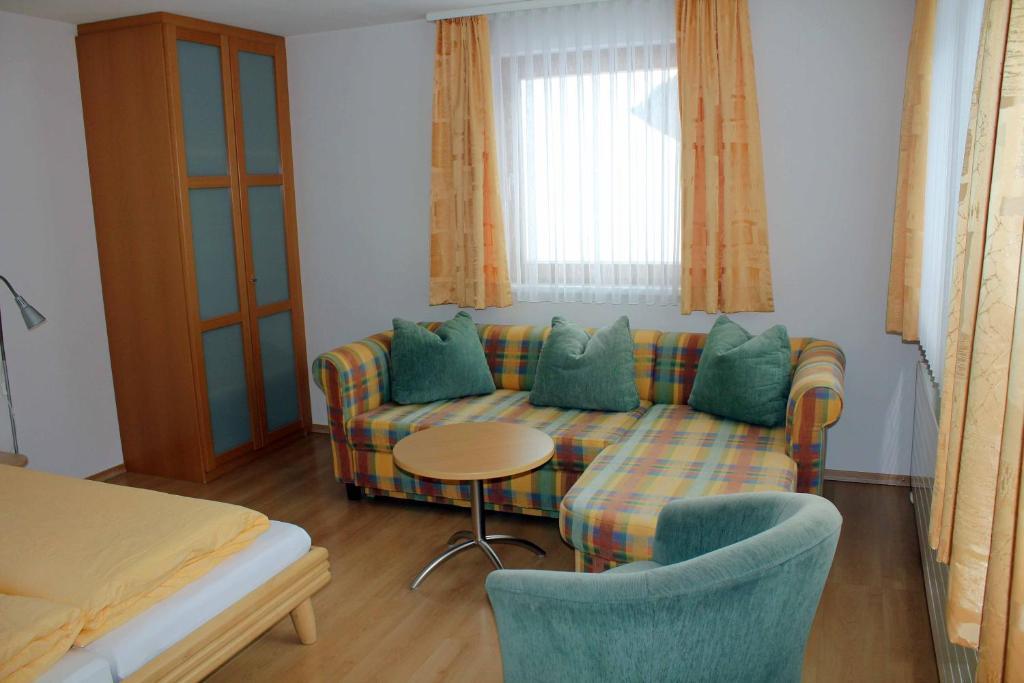 Chasa Vaidum Apartment Samnaun Room photo